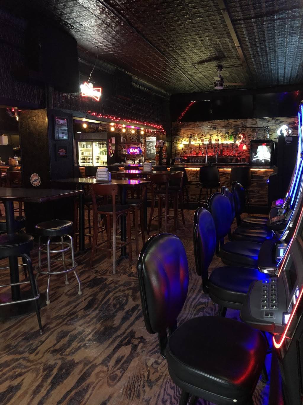 Pub 4-26 | restaurant | 2 E Main St, Plano, IL 60545, USA | 6302738100 OR +1 630-273-8100