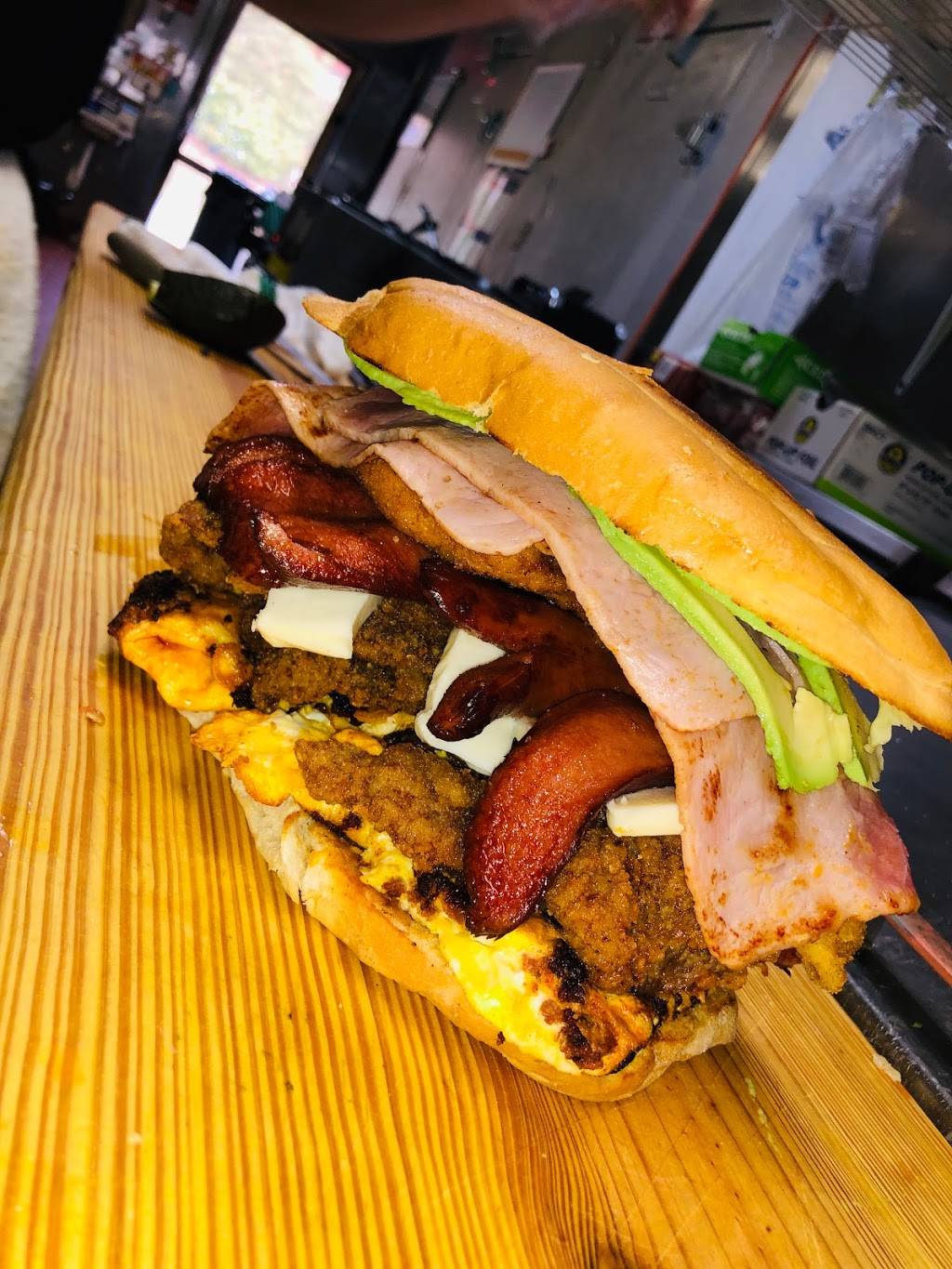 La Casa Del Chapin Mexican Restaurant | restaurant | 4212 Winchester Rd, Memphis, TN 38118, USA | 9017914905 OR +1 901-791-4905