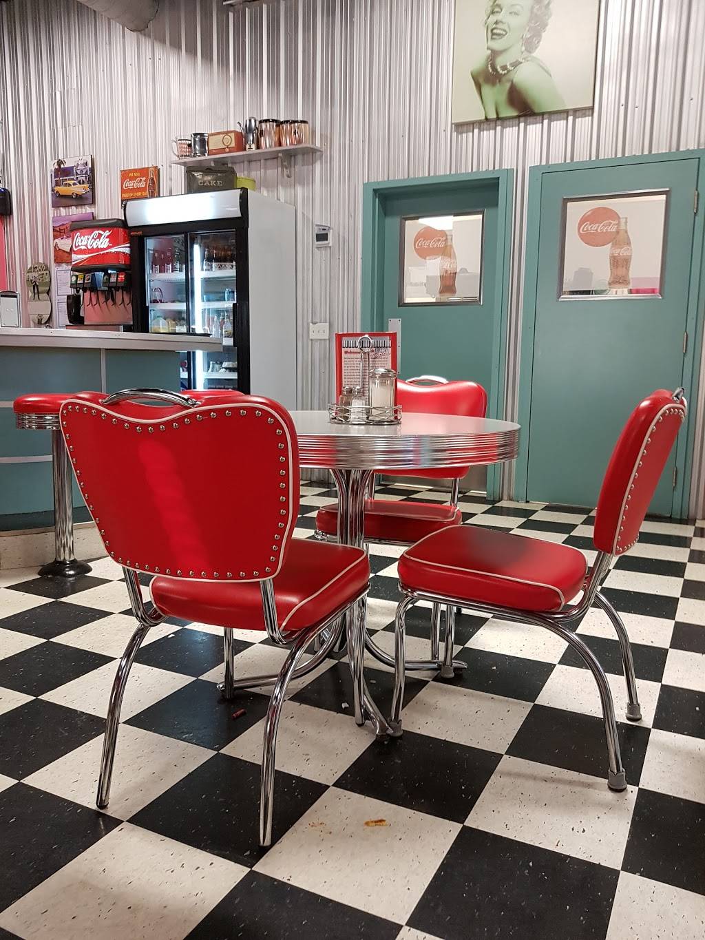 Elsies Diner | restaurant | 104 Shane St, Owen Sound, ON N4K 5N7, Canada | 5193722050 OR +1 519-372-2050