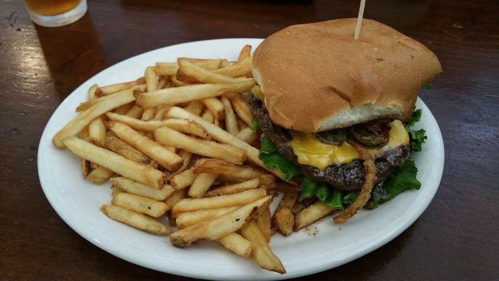 Double Horn Brewing Company | restaurant | 208 Ave H, Marble Falls, TX 78654, USA | 8306935165 OR +1 830-693-5165