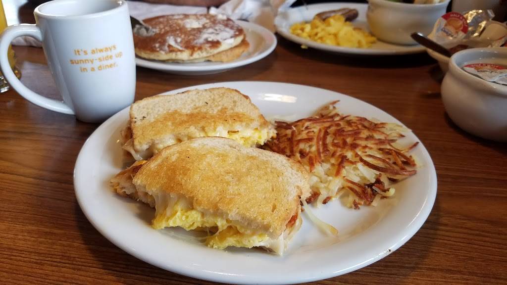 Dennys | restaurant | 424 W Mile of Cars Way, National City, CA 91950, USA | 6194748231 OR +1 619-474-8231