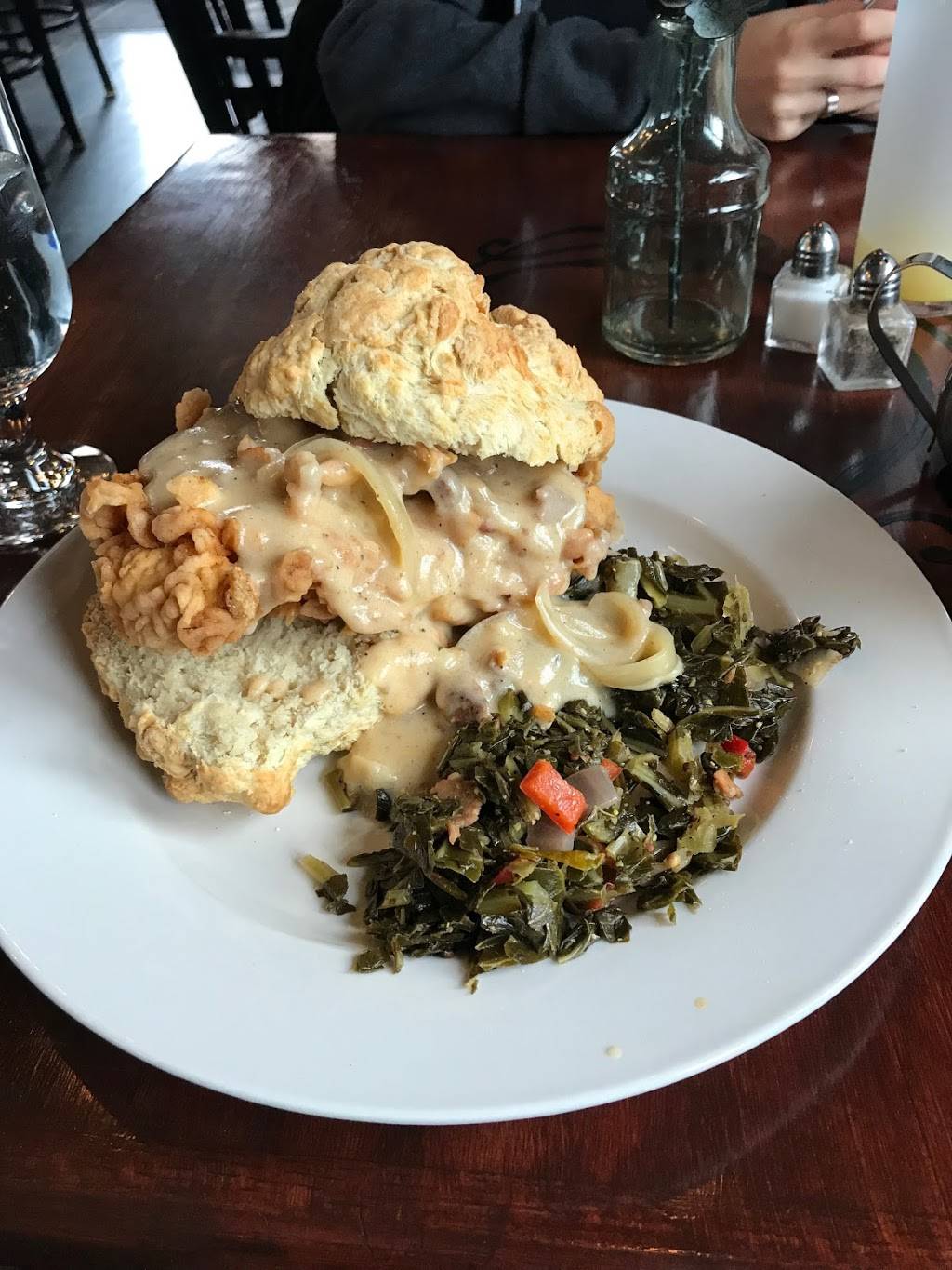 The Parish Restaurant | restaurant | 10 Main St #327, New Paltz, NY 12561, USA | 8452554205 OR +1 845-255-4205