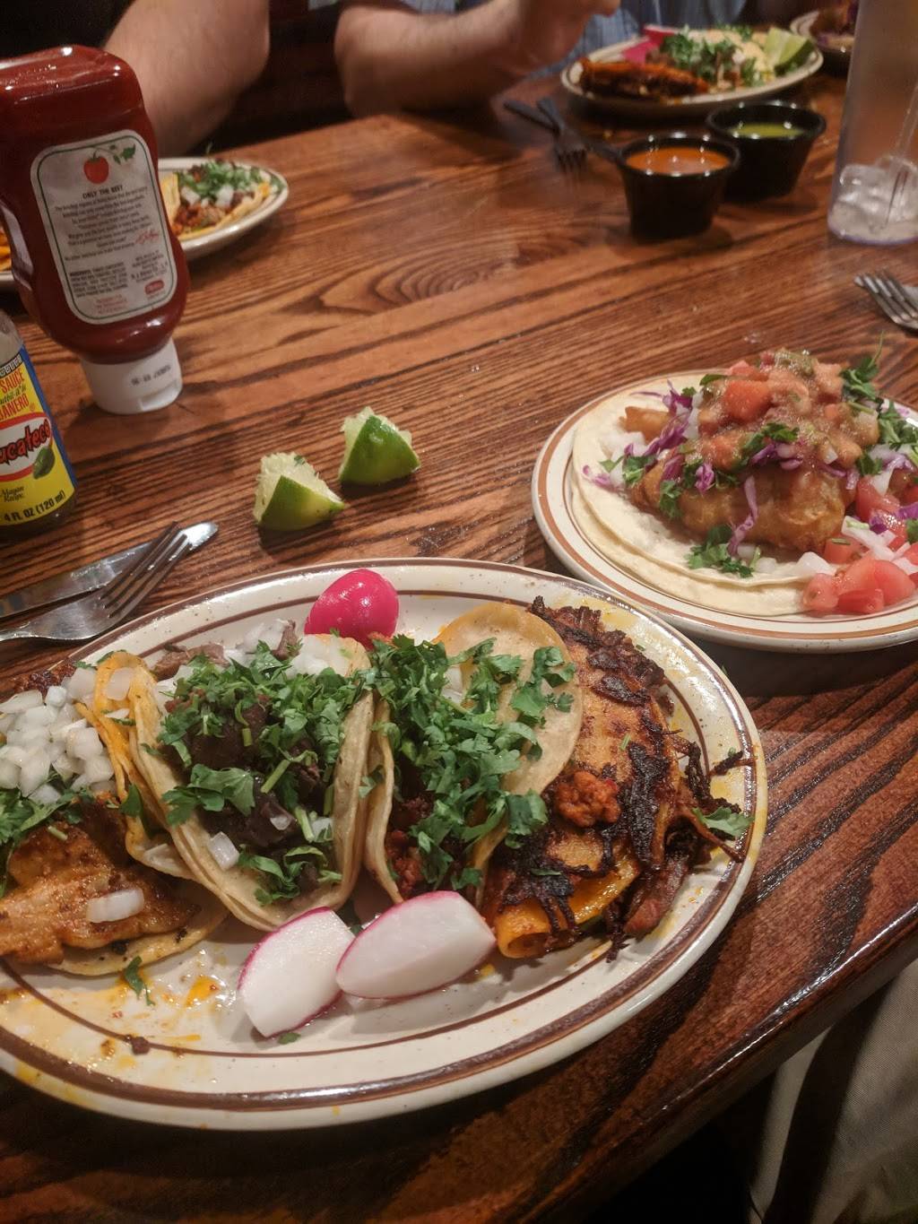 La Tapatia Taqueria | restaurant | 388 Boston Post Rd E, Marlborough, MA 01752, USA | 5086247005 OR +1 508-624-7005