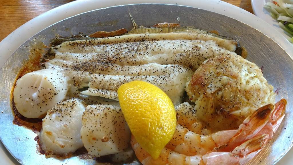 Dockside Seafood & Fishing Center | restaurant | 3311 Shore Dr, Virginia Beach, VA 23451, USA | 7574814545 OR +1 757-481-4545