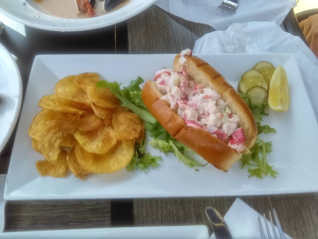 The Harbor Room Restaurant | restaurant | 2477 Bristol Rd, New Harbor, ME 04554, USA | 2076770178 OR +1 207-677-0178