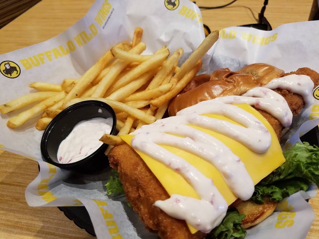 Buffalo Wild Wings | meal takeaway | 2685 Southdale Center, A, Edina, MN 55435, USA | 9529209066 OR +1 952-920-9066