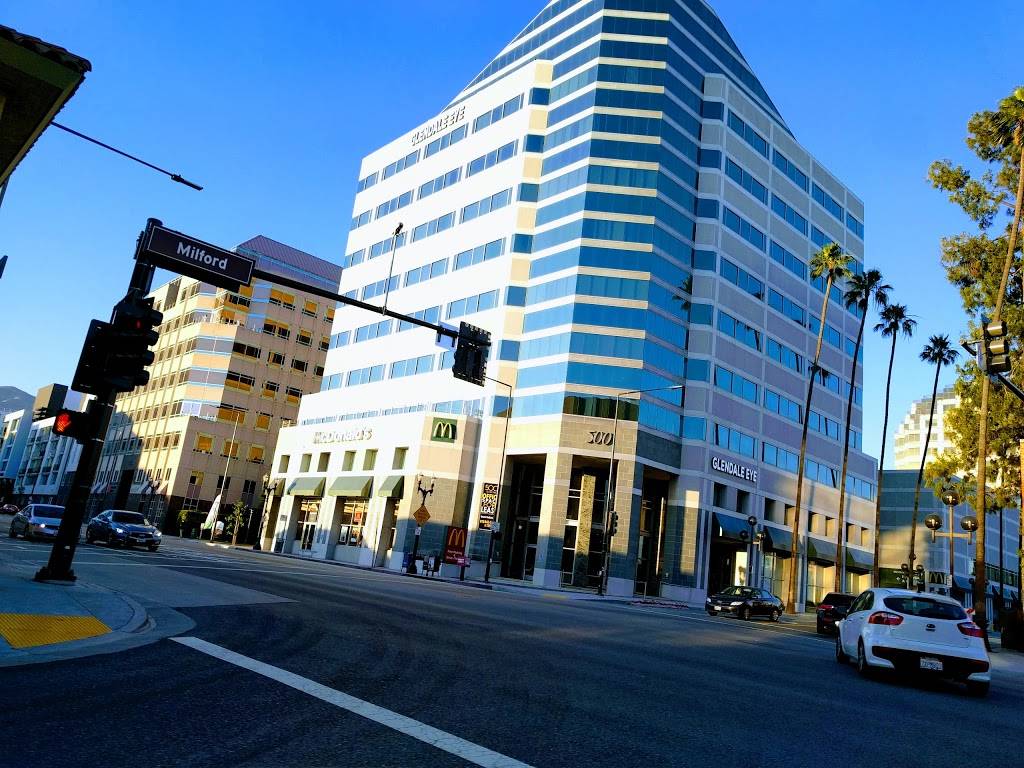 McDonalds | cafe | 500 N Central Ave, Glendale, CA 91203, USA | 8182461526 OR +1 818-246-1526