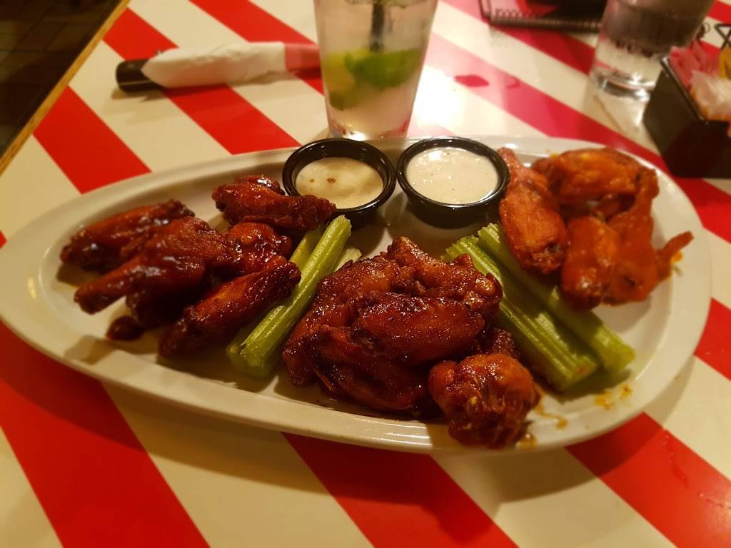 TGI Fridays | restaurant | 601 Anton Blvd, Costa Mesa, CA 92626, USA | 7145402227 OR +1 714-540-2227