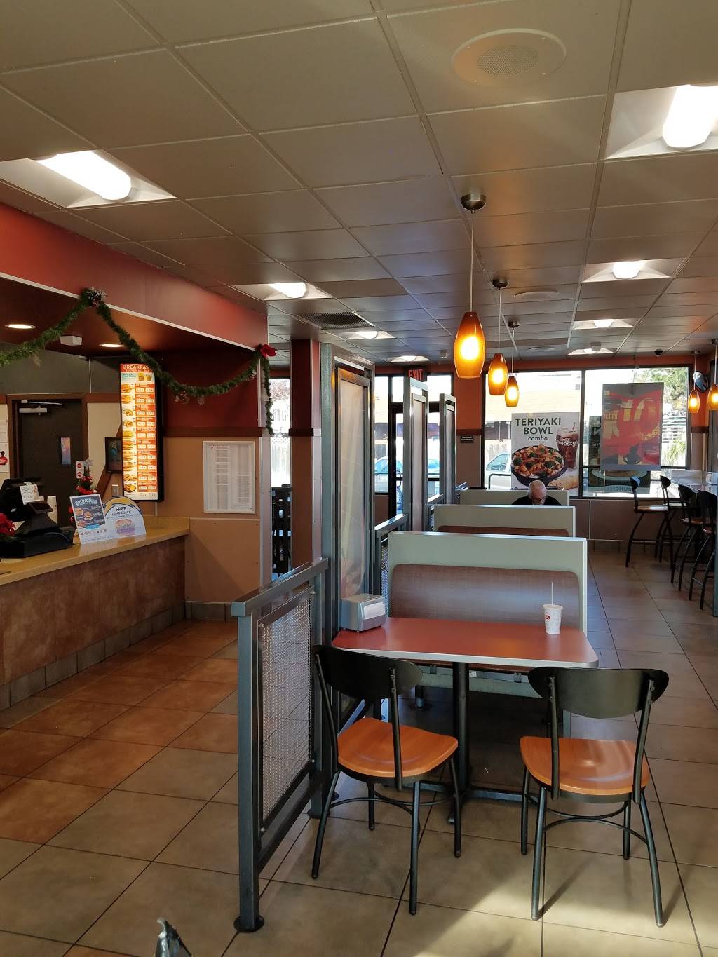 Jack in the Box | restaurant | 4815 Voltaire St, San Diego, CA 92107, USA | 6192237714 OR +1 619-223-7714