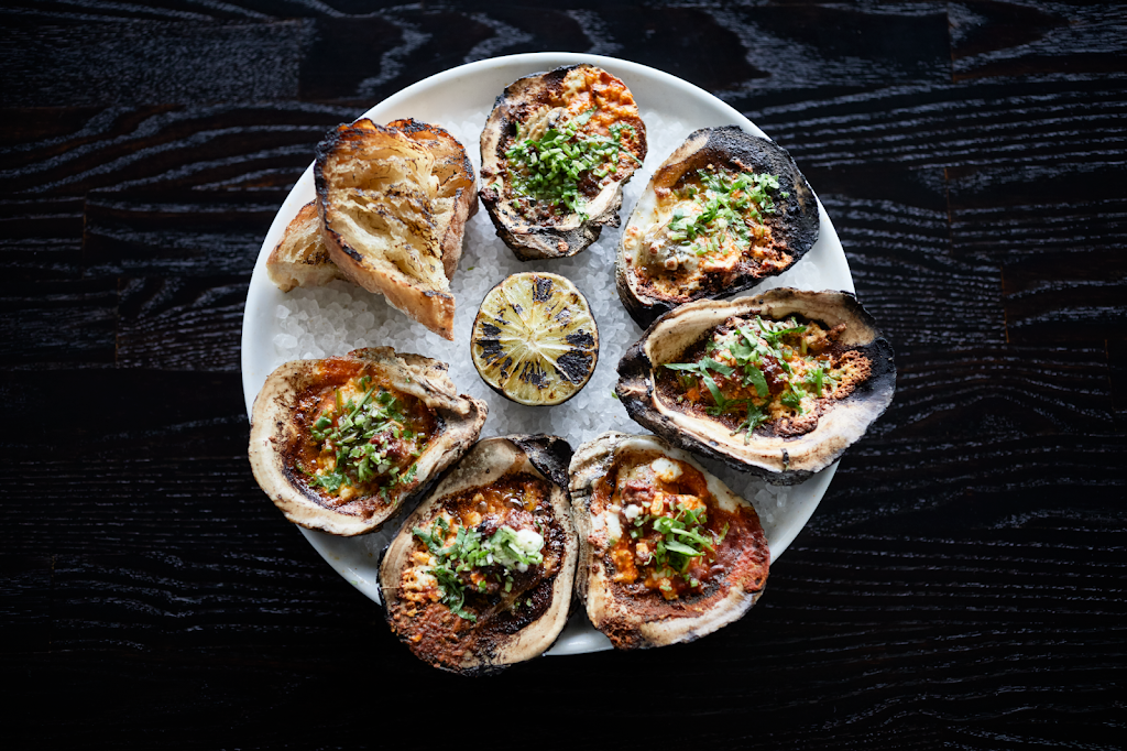 Shore Raw Bar & Grill | restaurant | 8665 TX-71 Suite 100, Austin, TX 78735, USA | 5126186400 OR +1 512-618-6400