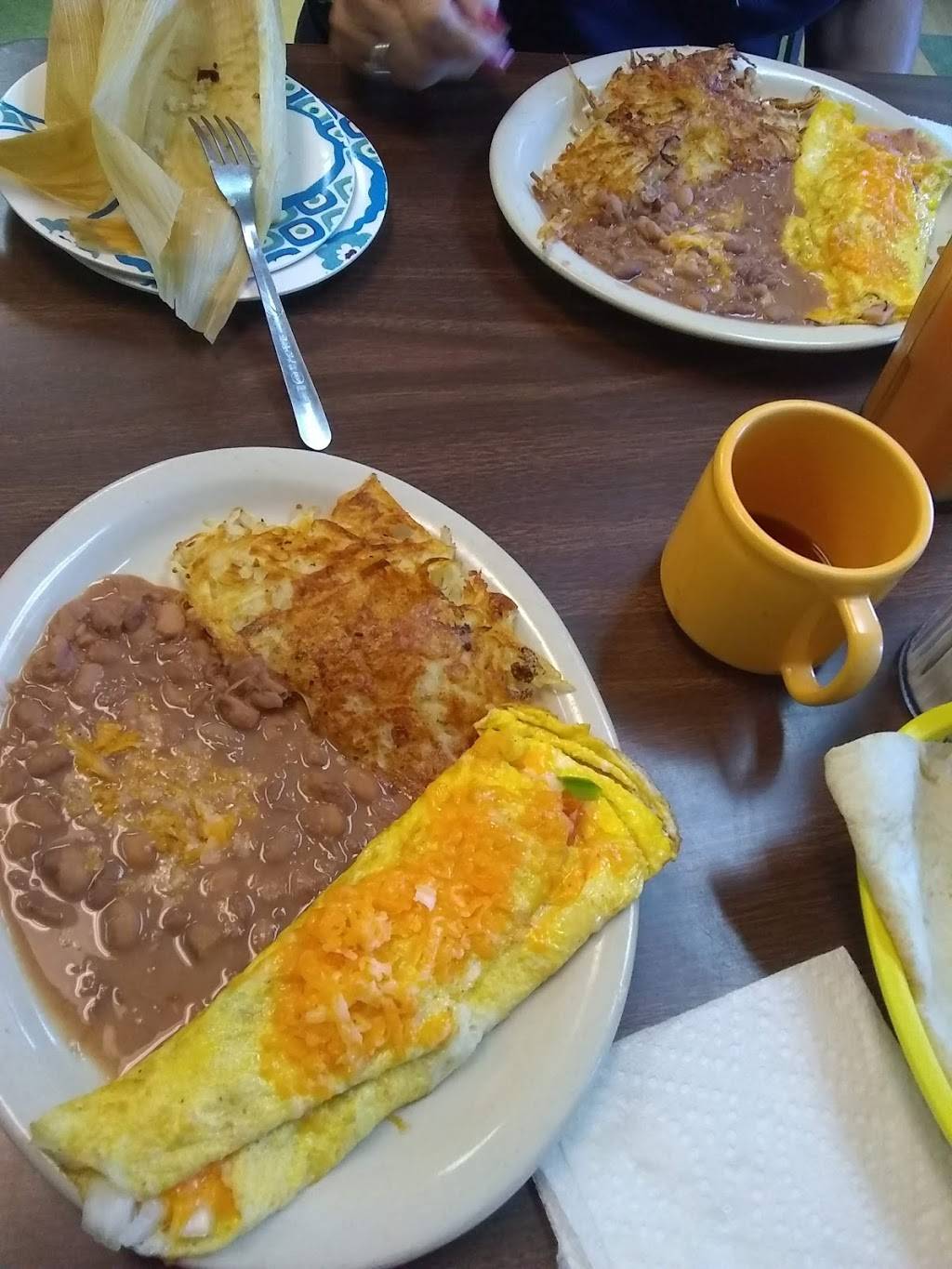 Jorges Tamales | restaurant | 112 Horizon Blvd e, El Paso, TX 79927, USA | 9158597414 OR +1 915-859-7414