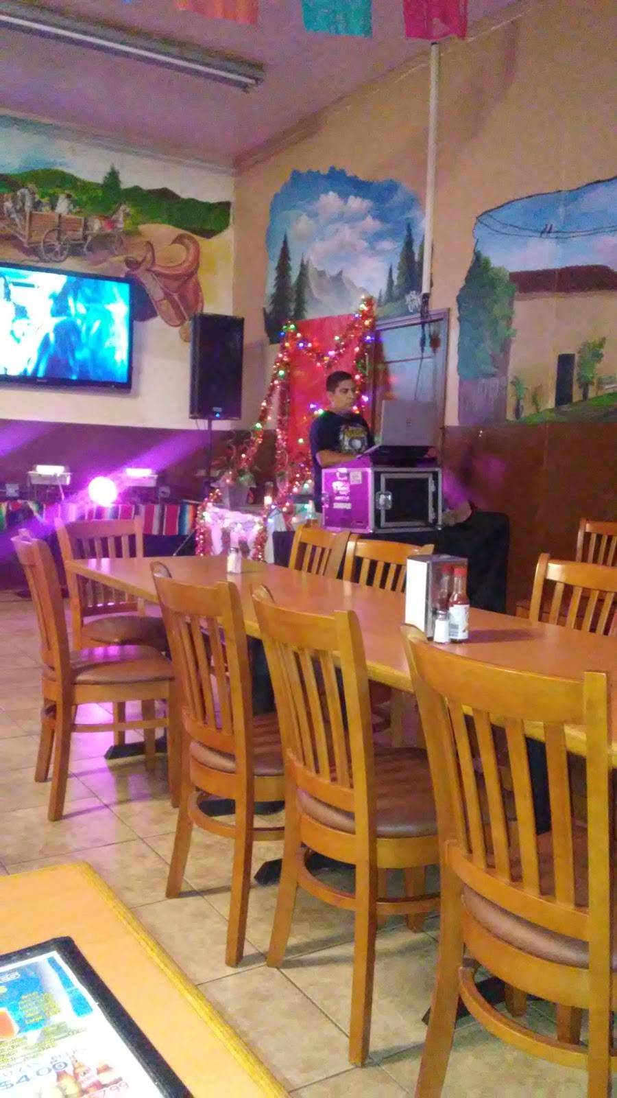 El Chile Picante | restaurant | 1904 S Main St, Santa Ana, CA 92707, USA | 7145572514 OR +1 714-557-2514