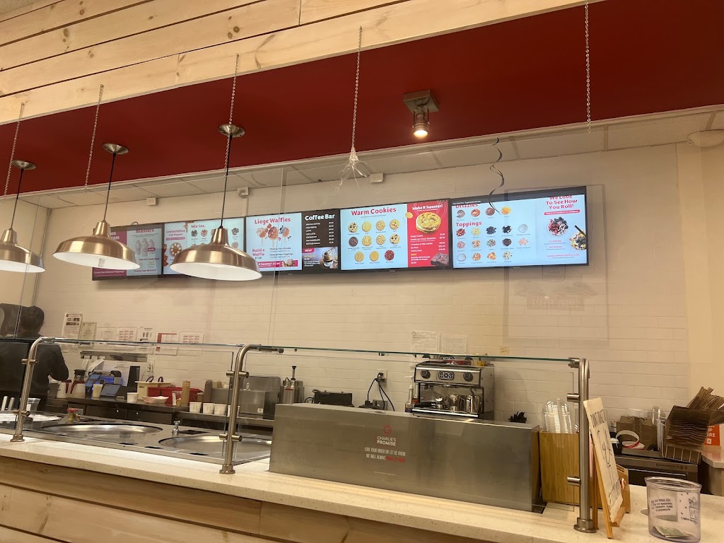 Sweet Charlies | restaurant | 3336 Hillside Avenue STE 2, New Hyde Park, NY 11040, USA | 5164939697 OR +1 516-493-9697