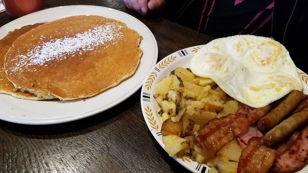 Coffee Cup Family Restaurant | restaurant | 444 Broadway Ave, Bedford, OH 44146, USA | 4404398511 OR +1 440-439-8511