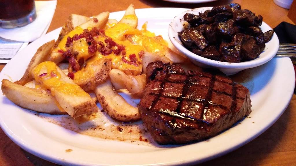 Texas Roadhouse | restaurant | 1560 Osgood Dr, Altoona, PA 16602, USA | 8149447427 OR +1 814-944-7427