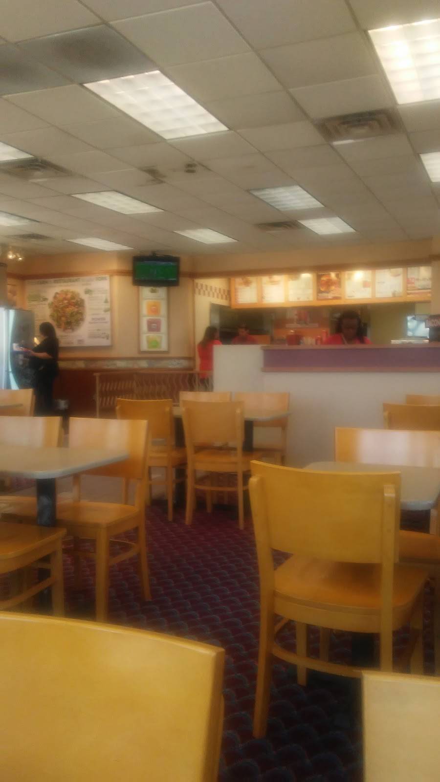 Wendys | restaurant | 2146 S, TX-121, Lewisville, TX 75067, USA | 9724592380 OR +1 972-459-2380