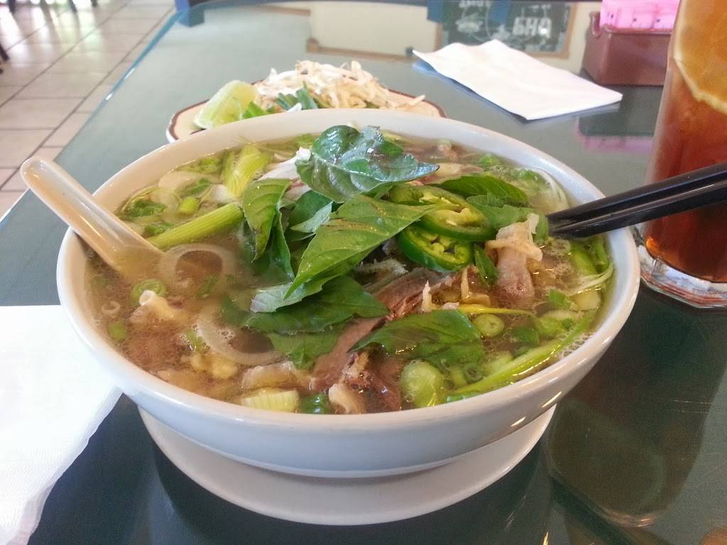 Pho Thai Nguyen | restaurant | 3221 N Classen Blvd, Oklahoma City, OK 73118, USA | 4055257373 OR +1 405-525-7373