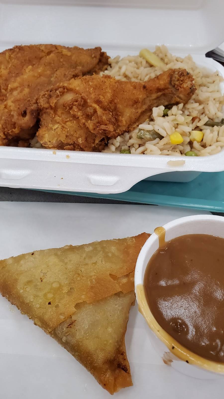 Chester Fried Chicken | restaurant | 45 Overlea Blvd, Toronto, ON M4H 1C3, Canada | 4164237810 OR +1 416-423-7810