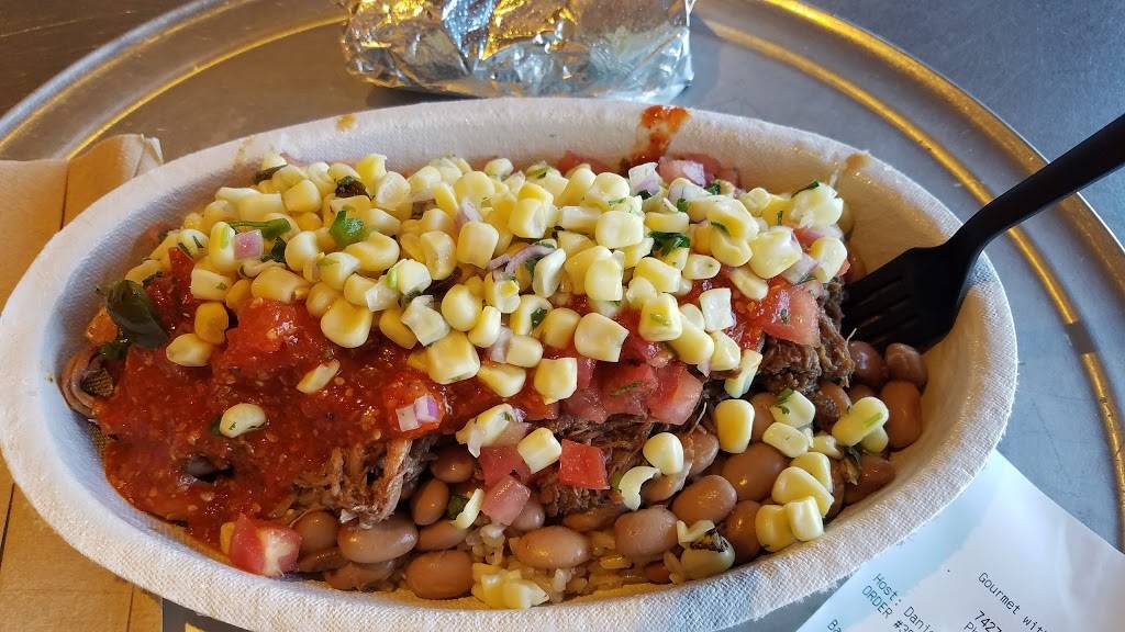 Chipotle Mexican Grill | restaurant | 7427 W Thomas Rd Ste 5, Phoenix, AZ 85033, USA | 6232401662 OR +1 623-240-1662