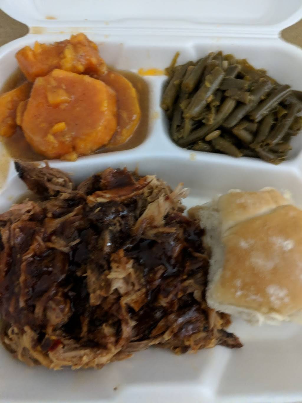 Herbs BBQ & Seafood | restaurant | 600 S Fraser St, Georgetown, SC 29440, USA | 8435272400 OR +1 843-527-2400