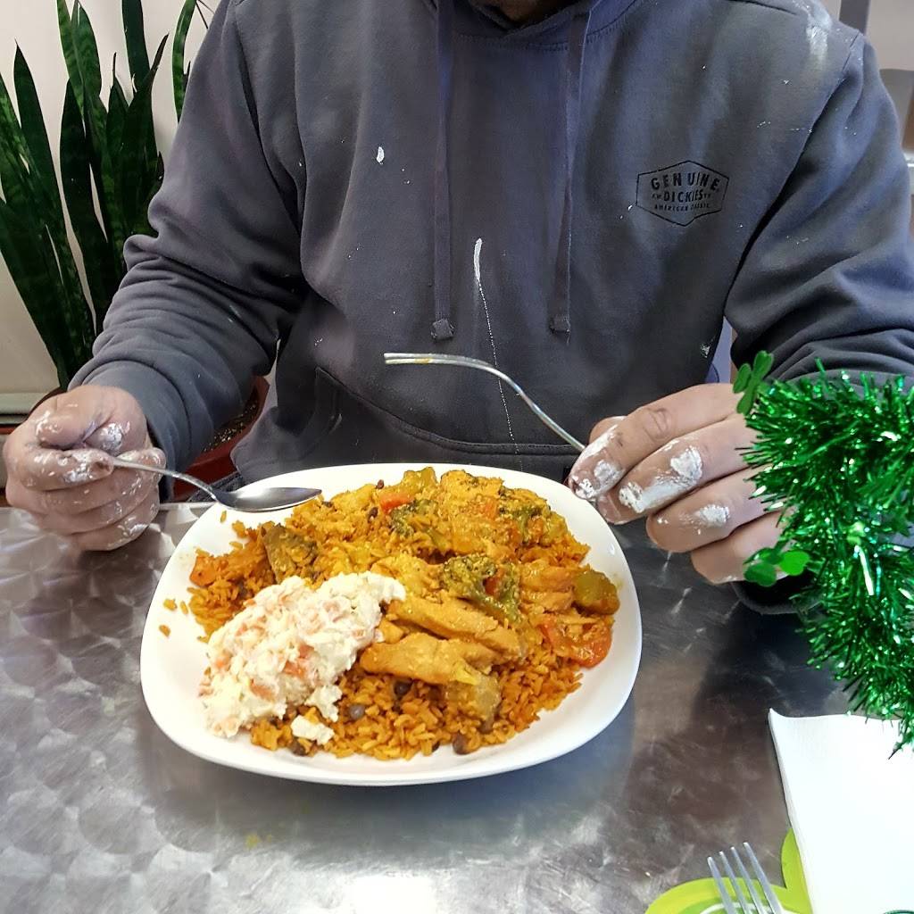 Vickys Restaurant | restaurant | 141 Essex St, Lynn, MA 01902, USA | 7815846278 OR +1 781-584-6278