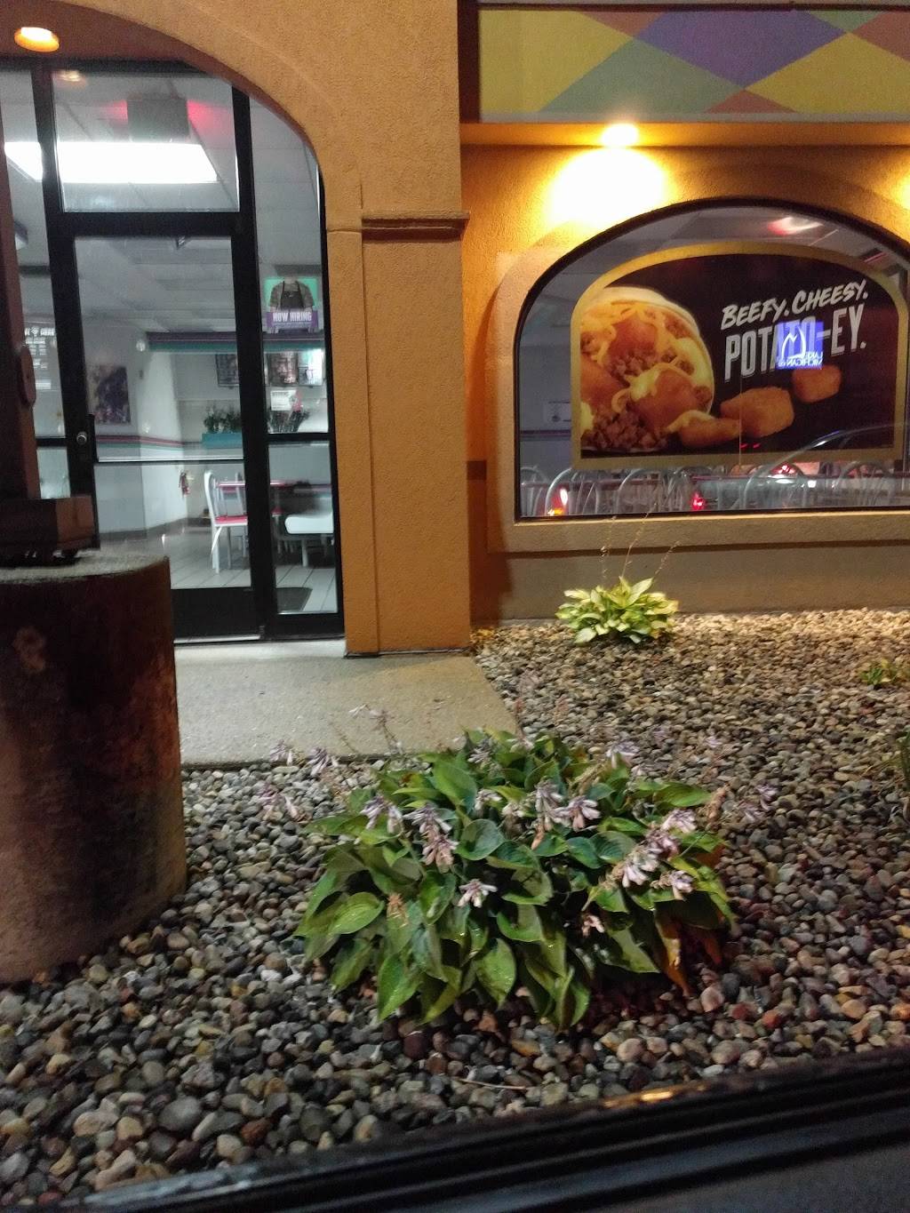Taco Bell | meal takeaway | 695 68th St SW, Byron Center, MI 49315, USA | 6162816055 OR +1 616-281-6055