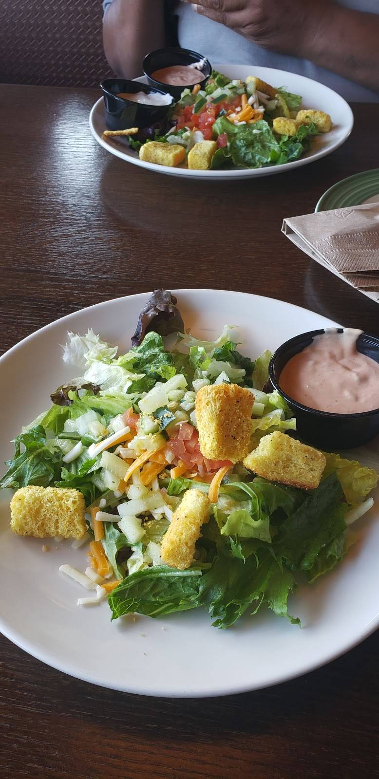 Applebees Grill + Bar | restaurant | 640 Rembert C Dennis Blvd, Moncks Corner, SC 29461, USA | 8437614545 OR +1 843-761-4545