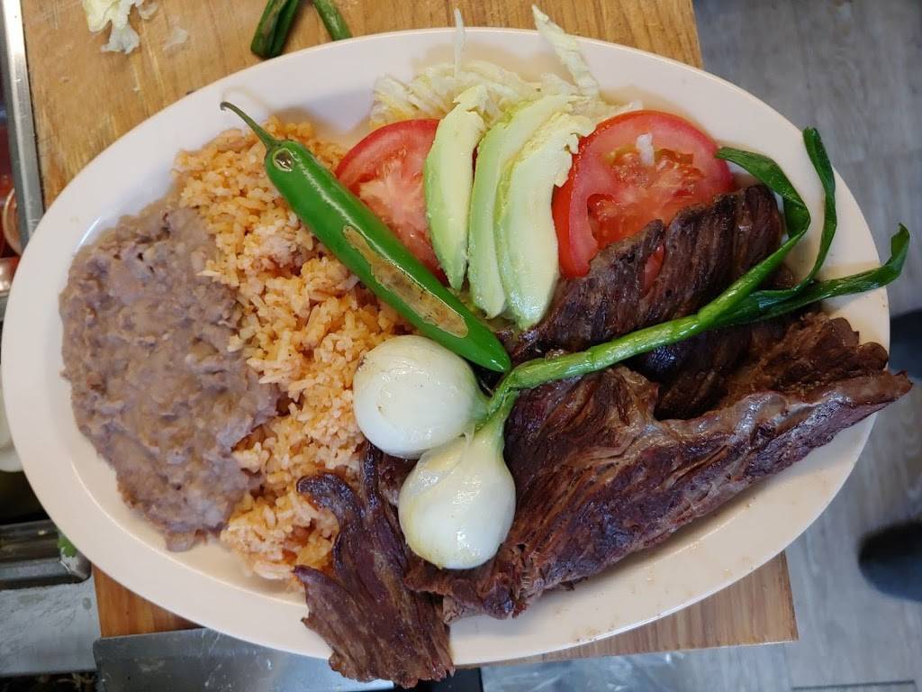Taqueria Sofis LLC | restaurant | 2710 National Way, Woodburn, OR 97071, USA | 5038681383 OR +1 503-868-1383