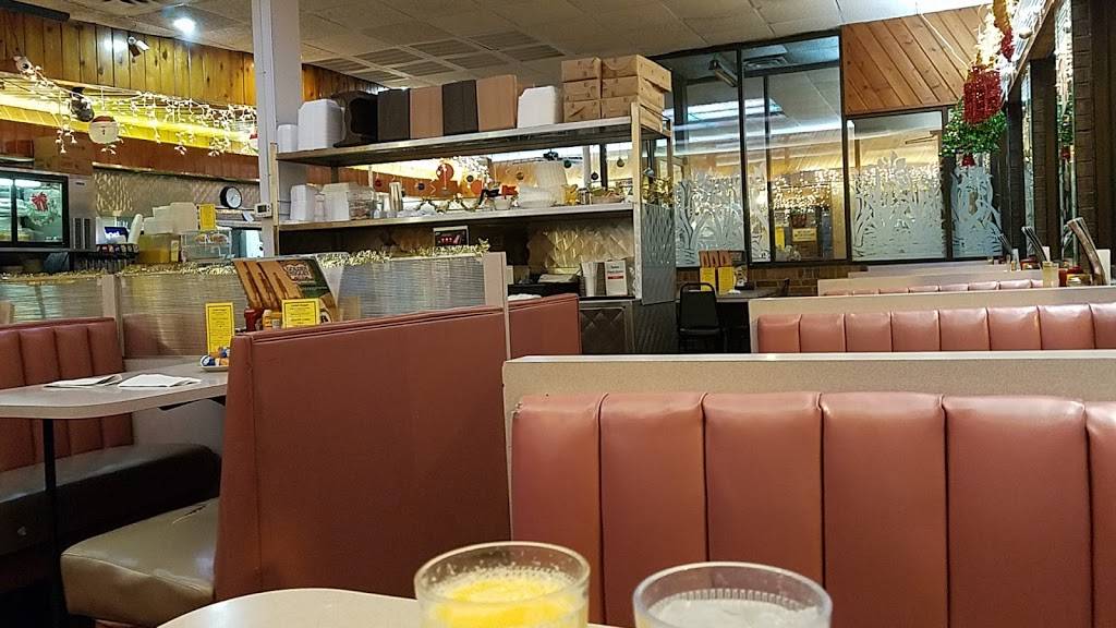 Golden Nugget Pancake House | bakery | 4229 W Irving Park Rd, Chicago, IL 60641, USA | 7737777107 OR +1 773-777-7107