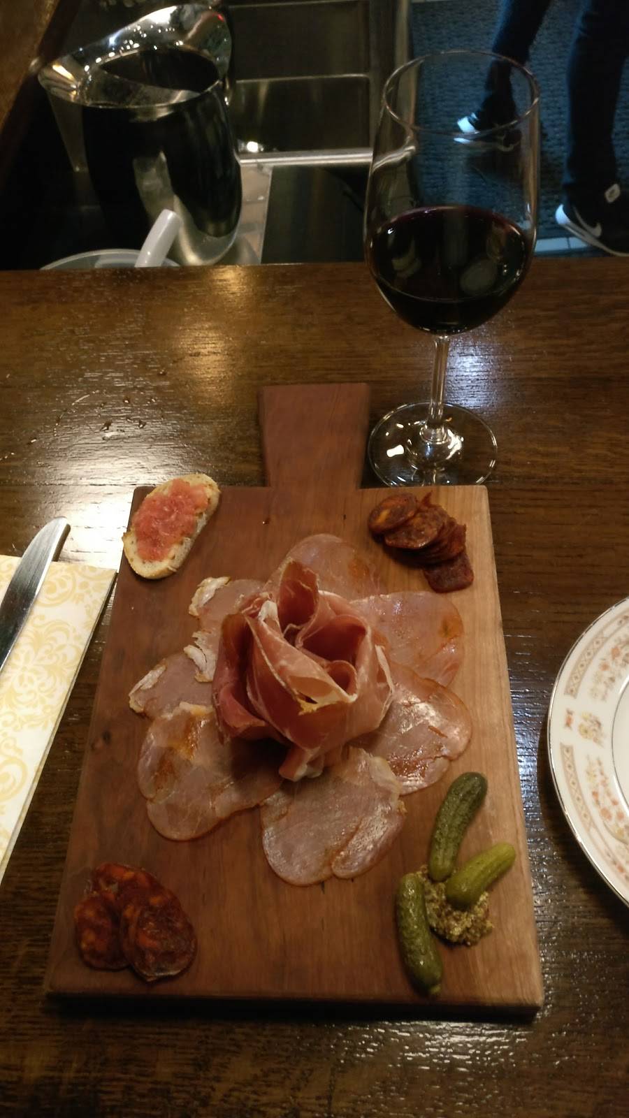 La Jambe | restaurant | 1550 7th St NW, Washington, DC 20001, USA | 2026272988 OR +1 202-627-2988