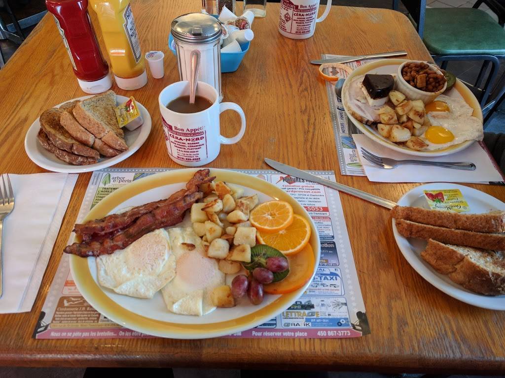 Restaurant Le Villageois | restaurant | 289 QC-323, Brébeuf, QC J0T 1B0, Canada | 8194258282 OR +1 819-425-8282