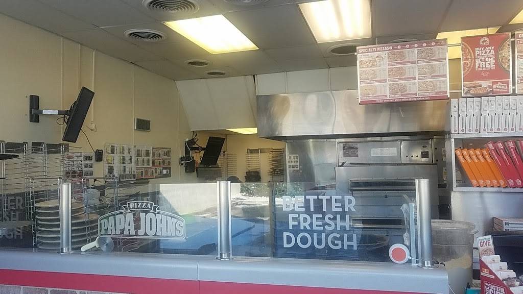 Papa Johns Pizza | restaurant | 10820 Kingston Pike, Knoxville, TN 37922, USA | 8656757272 OR +1 865-675-7272