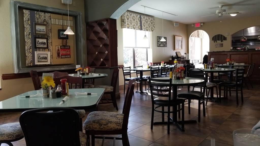 Main St Diner | restaurant | 505 W Main St, Tavares, FL 32778, USA | 3522534663 OR +1 352-253-4663