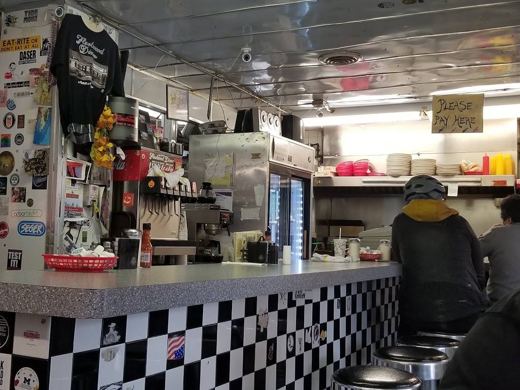 Fleetwood Diner | restaurant | 300 S Ashley St, Ann Arbor, MI 48104, USA | 7349955502 OR +1 734-995-5502
