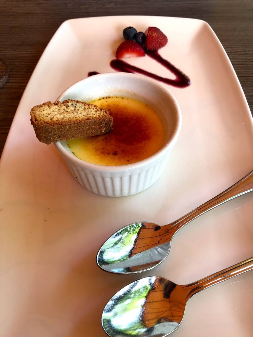 Queenston Heights Restaurant | restaurant | 14184 Niagara Pkwy, Niagara-on-the-Lake, ON L0S 1J0, Canada | 9052624276 OR +1 905-262-4276