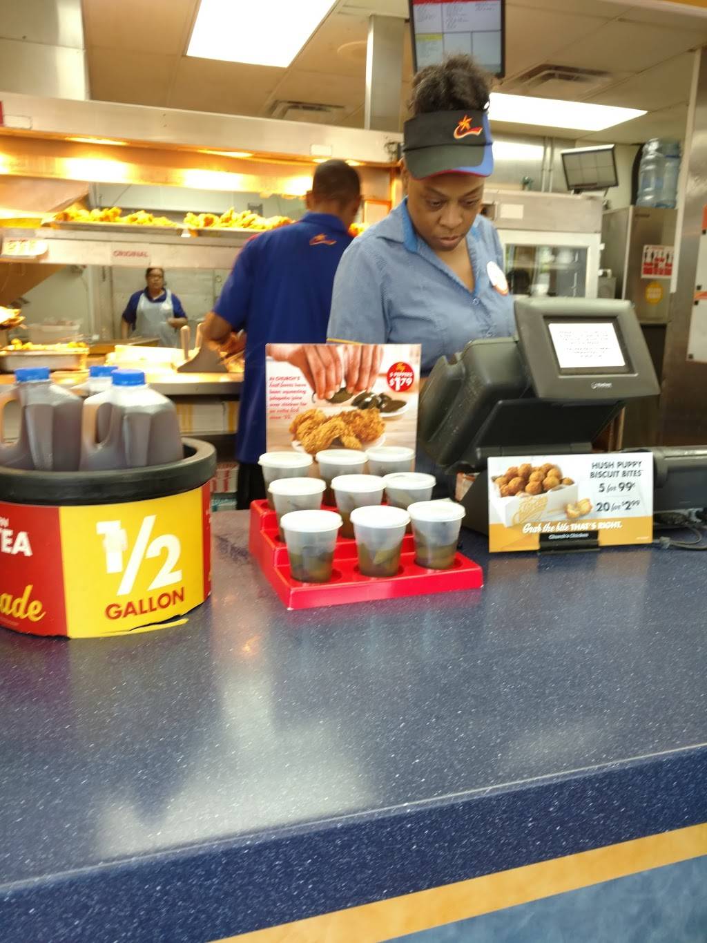 Churchs Chicken | restaurant | 1150 Airport Blvd, Austin, TX 78702, USA | 5129261350 OR +1 512-926-1350