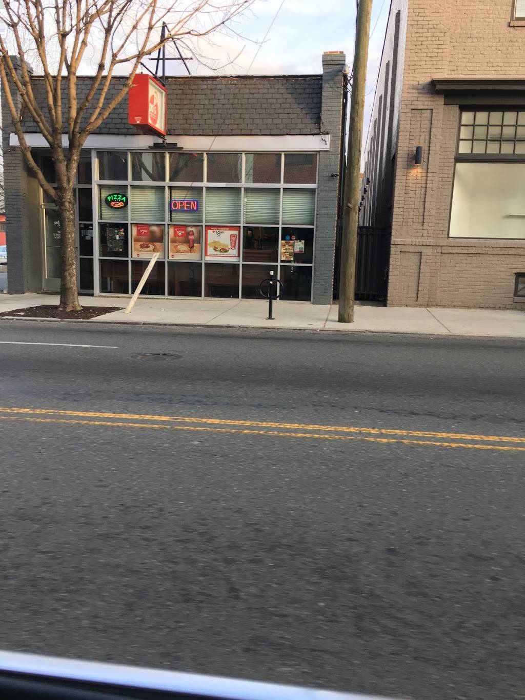 LA VERA PIZZA RVA | restaurant | 214 Hull St, Richmond, VA 23224, USA | 8044470682 OR +1 804-447-0682