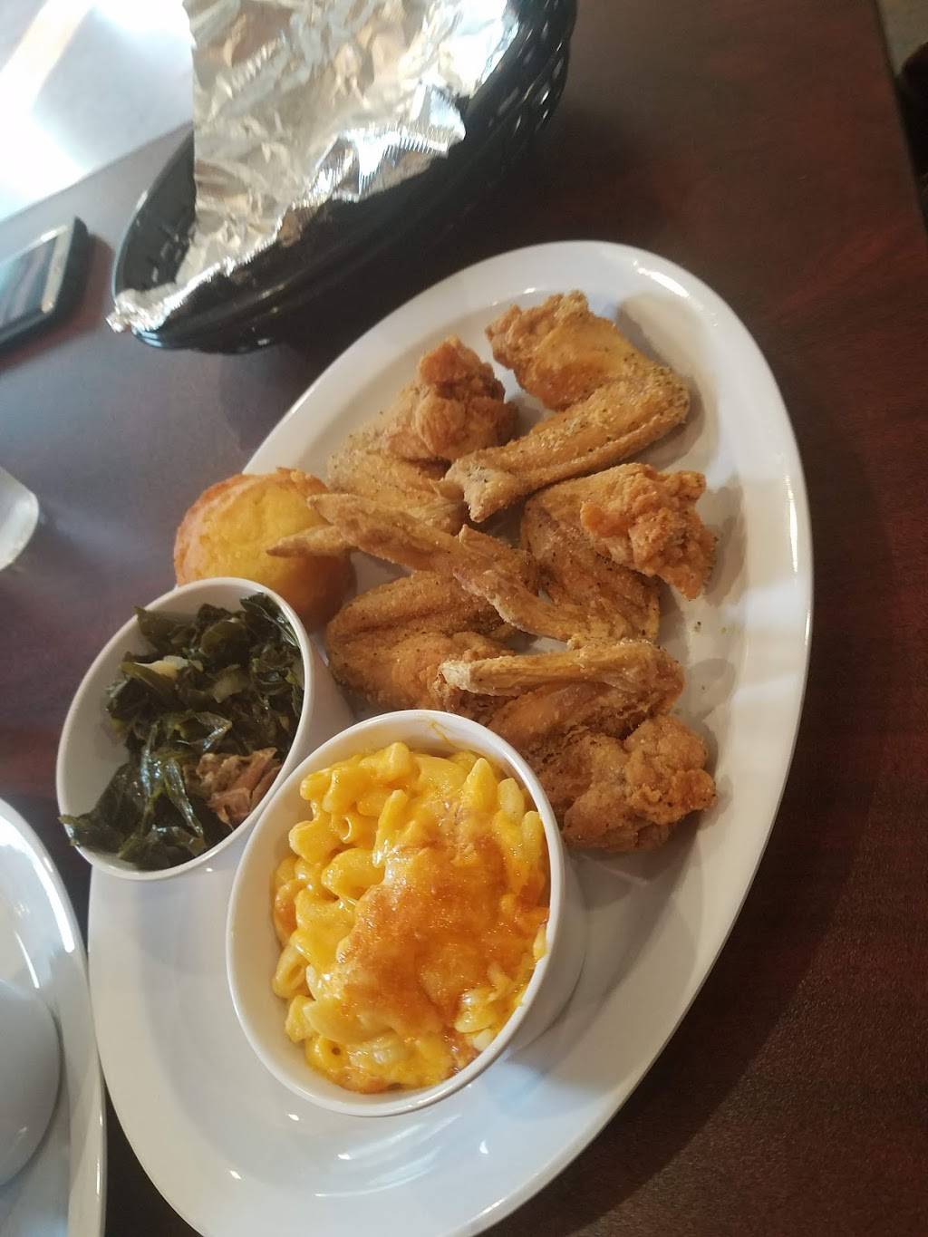 Minnie’s Rhythm Cafe | restaurant | 546 E Larned St, Detroit, MI 48226, USA | 3134730669 OR +1 313-473-0669