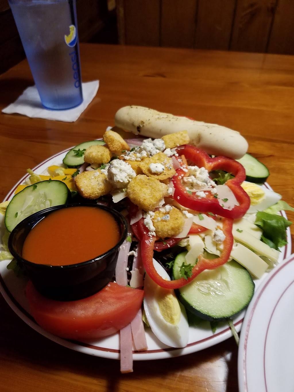 Wheel House | restaurant | E1209 County Q, Waupaca, WI 54981, USA | 7152588289 OR +1 715-258-8289