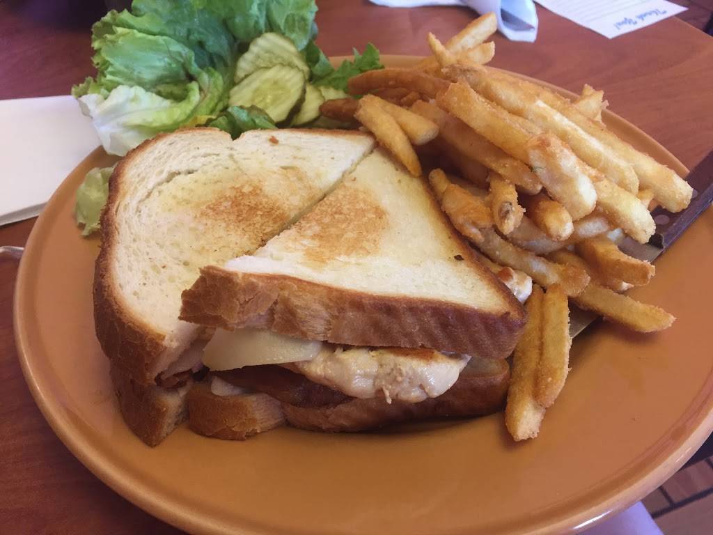 Mama Mias Italian Restaurant | restaurant | 2868 Madison Ave, Granite City, IL 62040, USA | 6188776427 OR +1 618-877-6427