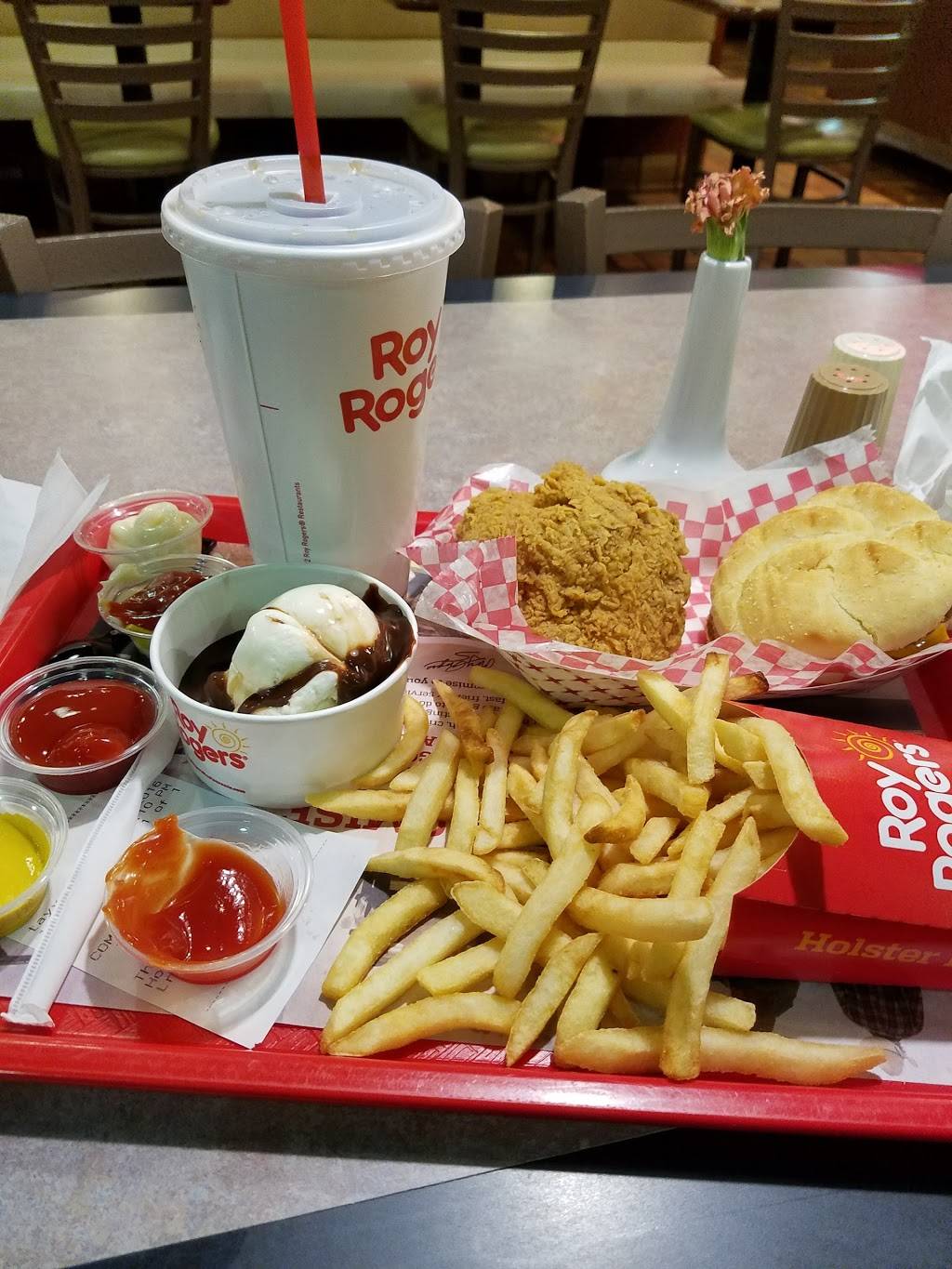 Roy Rogers | restaurant | 12907 Wisteria Dr, Germantown, MD 20874, USA | 3015401883 OR +1 301-540-1883