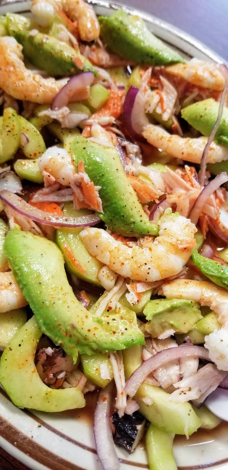 Mariscos Coliman | restaurant | 2470 Redwood rd#106 latino mall, West Valley City, UT 84119, USA | 8016380613 OR +1 801-638-0613