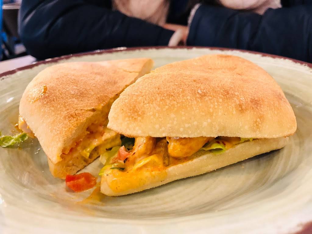 Portos Peri Peri | restaurant | 2625 Town Center Blvd N, Sugar Land, TX 77479, USA | 8325320680 OR +1 832-532-0680