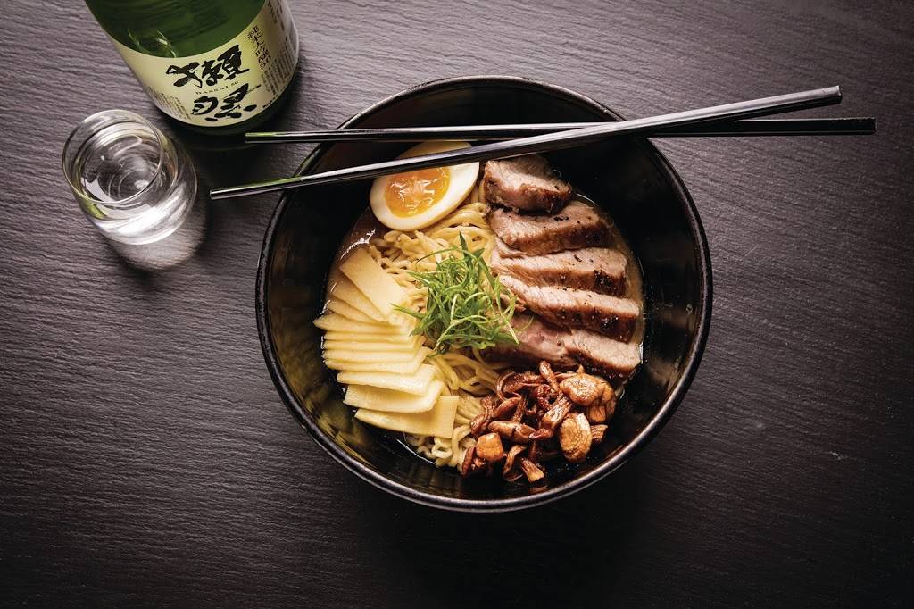 Tavernakaya | restaurant | 27 E Main St, Madison, WI 53703, USA | 6082861548 OR +1 608-286-1548