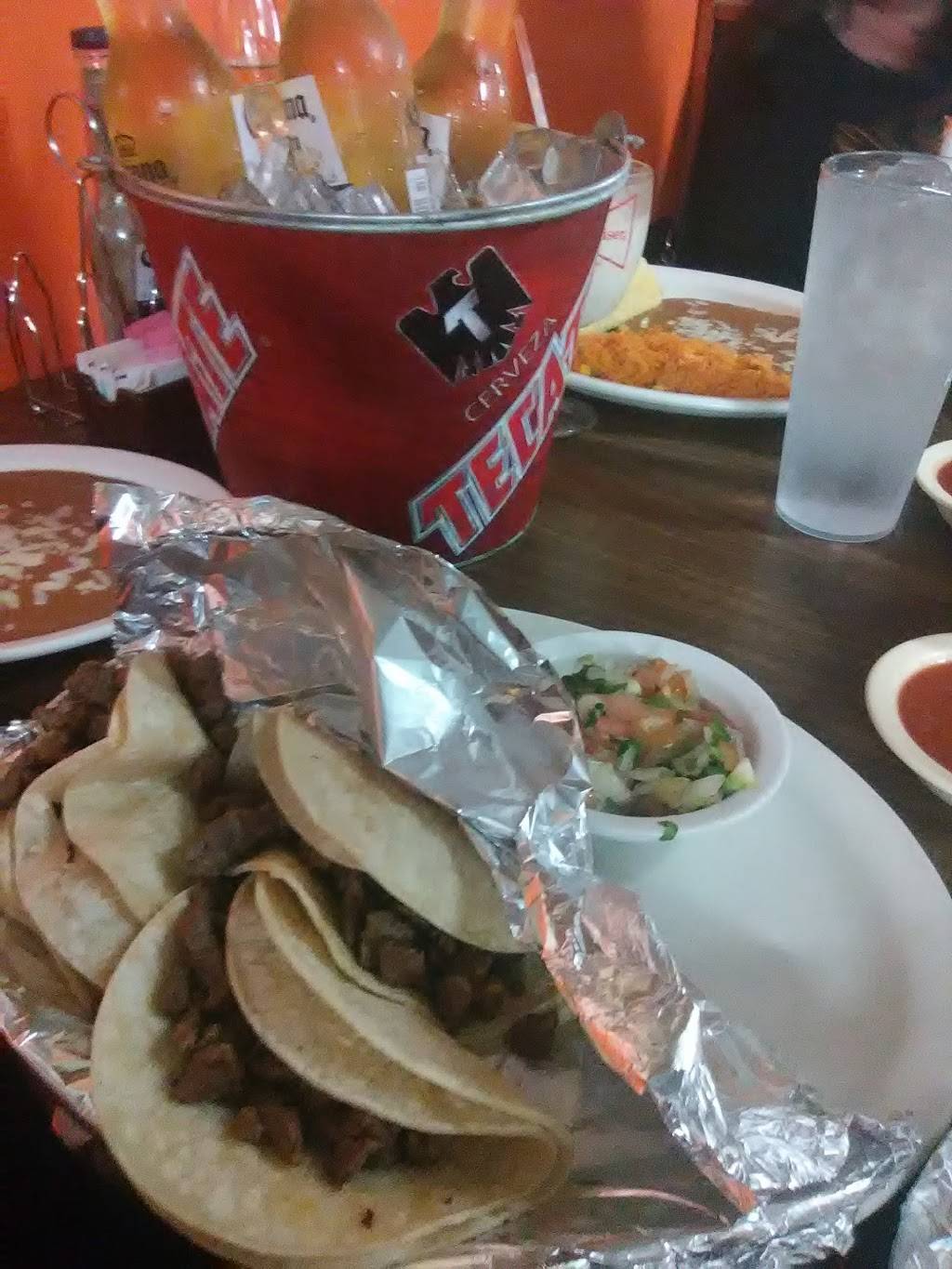 El Milagro | restaurant | 420 Pennsylvania Ave, Holton, KS 66436, USA | 7853627075 OR +1 785-362-7075