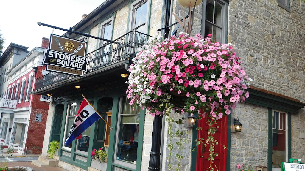 Stoners On the Square | restaurant | 5 N Main St, Mercersburg, PA 17236, USA | 7173285011 OR +1 717-328-5011