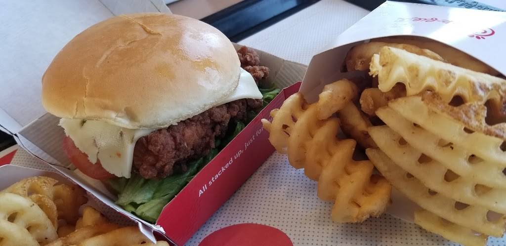 Chick-fil-A | restaurant | 10315 Fremont Pike, Perrysburg, OH 43551, USA | 4198746412 OR +1 419-874-6412