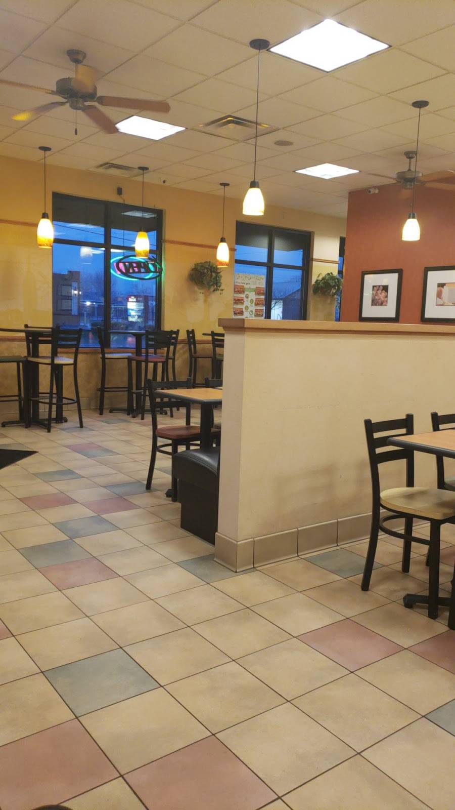Subway | restaurant | 1355 N Detroit St, Xenia, OH 45385, USA | 9373727960 OR +1 937-372-7960