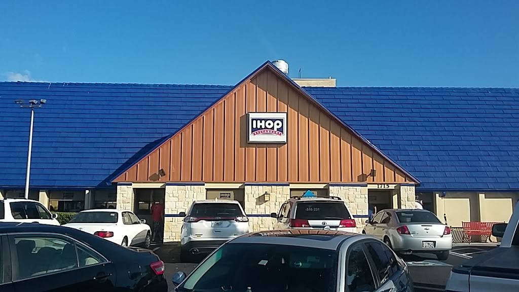 IHOP | restaurant | 1715 W Vine St, Kissimmee, FL 34741, USA | 4078462311 OR +1 407-846-2311