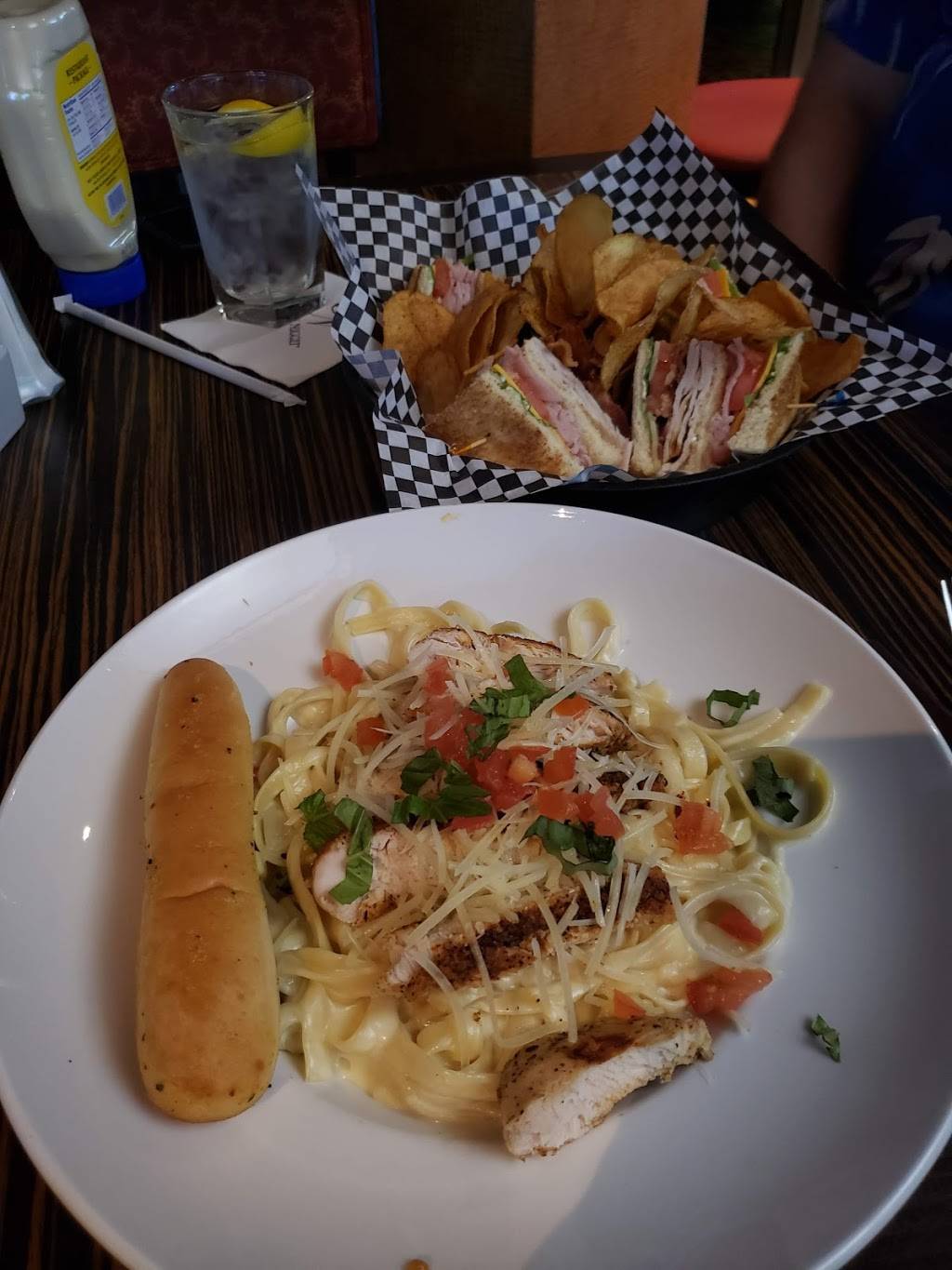 Michael Patricks Sports Bar | restaurant | 1510M-01-013.001, Biloxi, MS 39530, USA | 2282769890 OR +1 228-276-9890